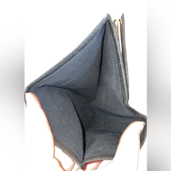 Chanel Vintage Black Cavier Wallet - Picture 6 of 13